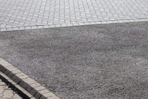 <strong>Tarmac Driveways</strong><br>AAAA